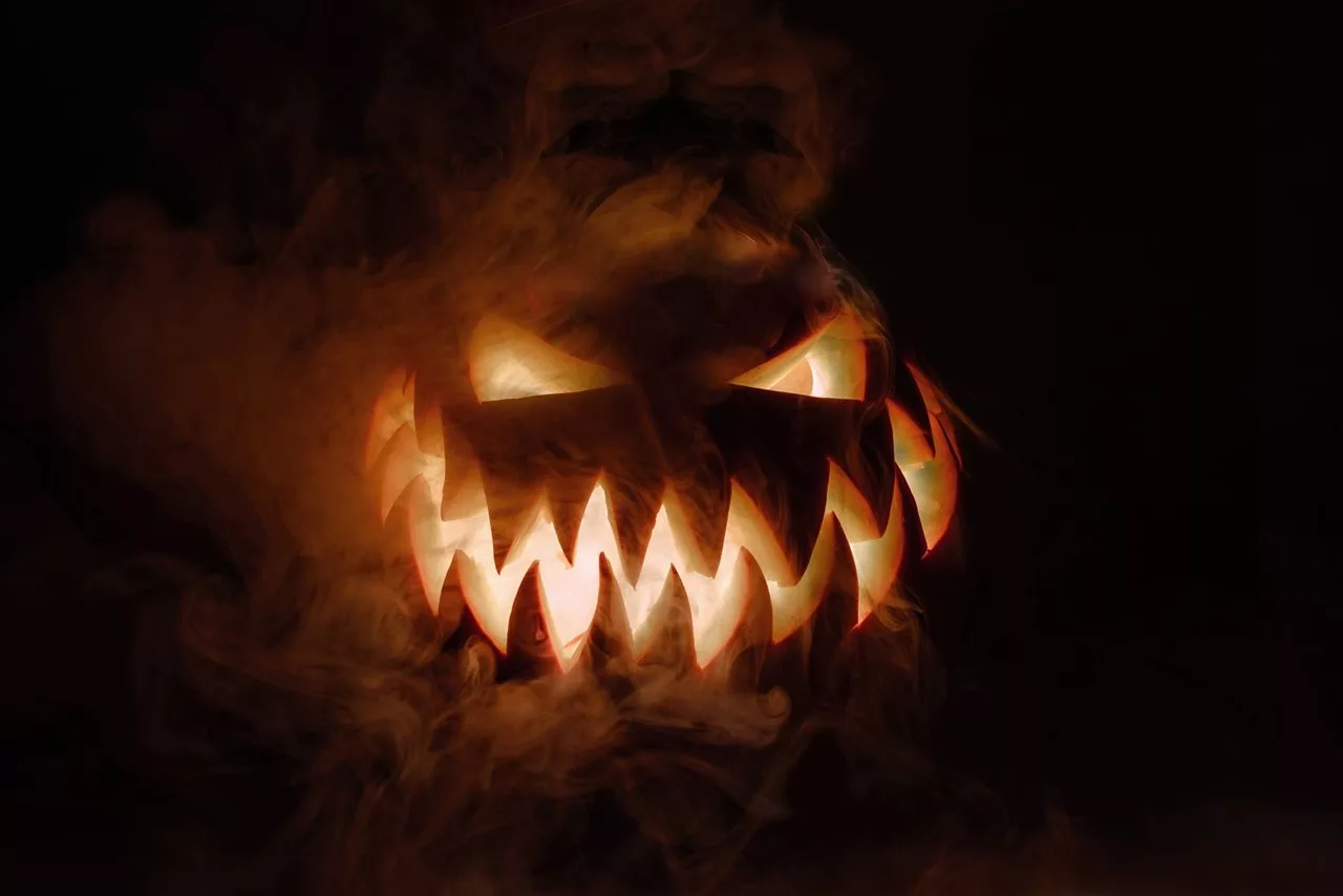 Halloween Equilibria - Fantasía